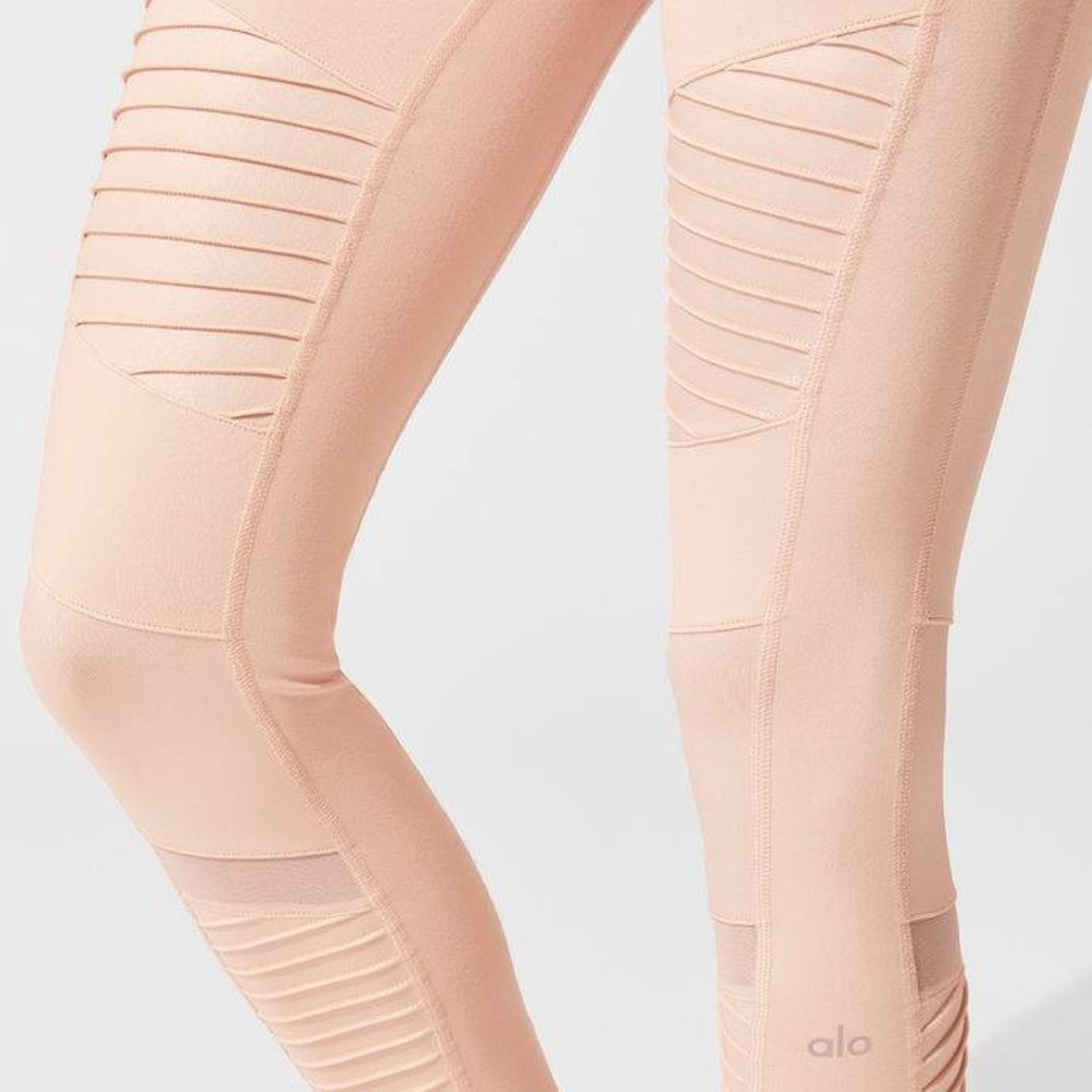 NWT ALO Yoga Leggings Small! - Picture 6 of 9